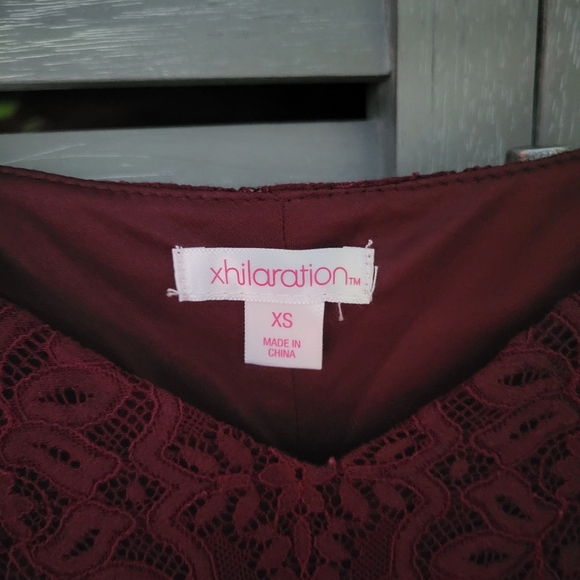 Womens Lace Dress Xhilaration Burgundy XS - Picture 3 of 3